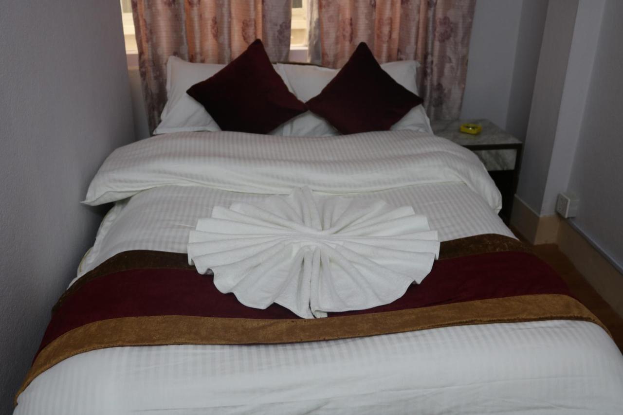 Om Tara Guest House Pvt Ltd Kathmandu Ngoại thất bức ảnh
