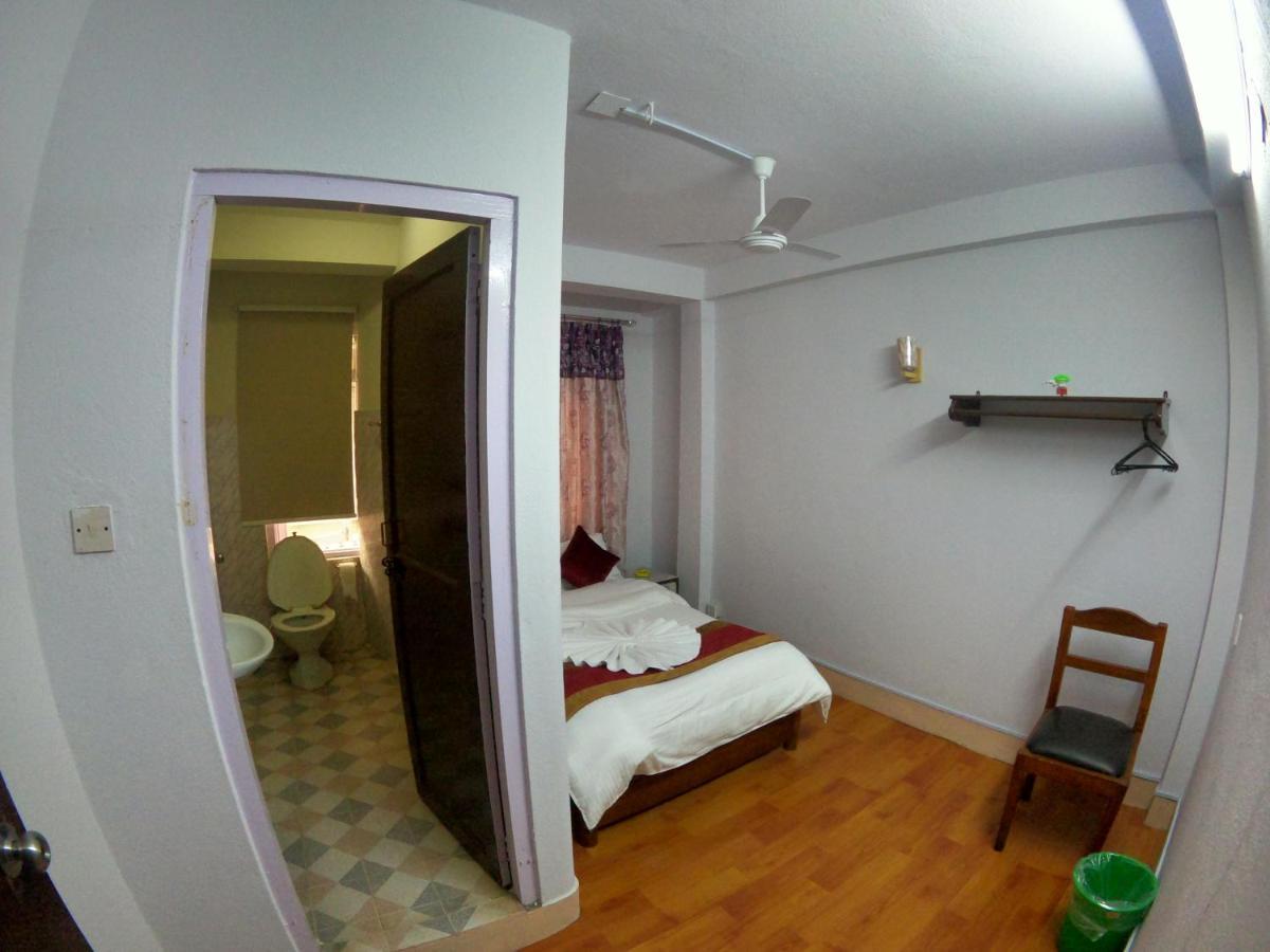 Om Tara Guest House Pvt Ltd Kathmandu Ngoại thất bức ảnh