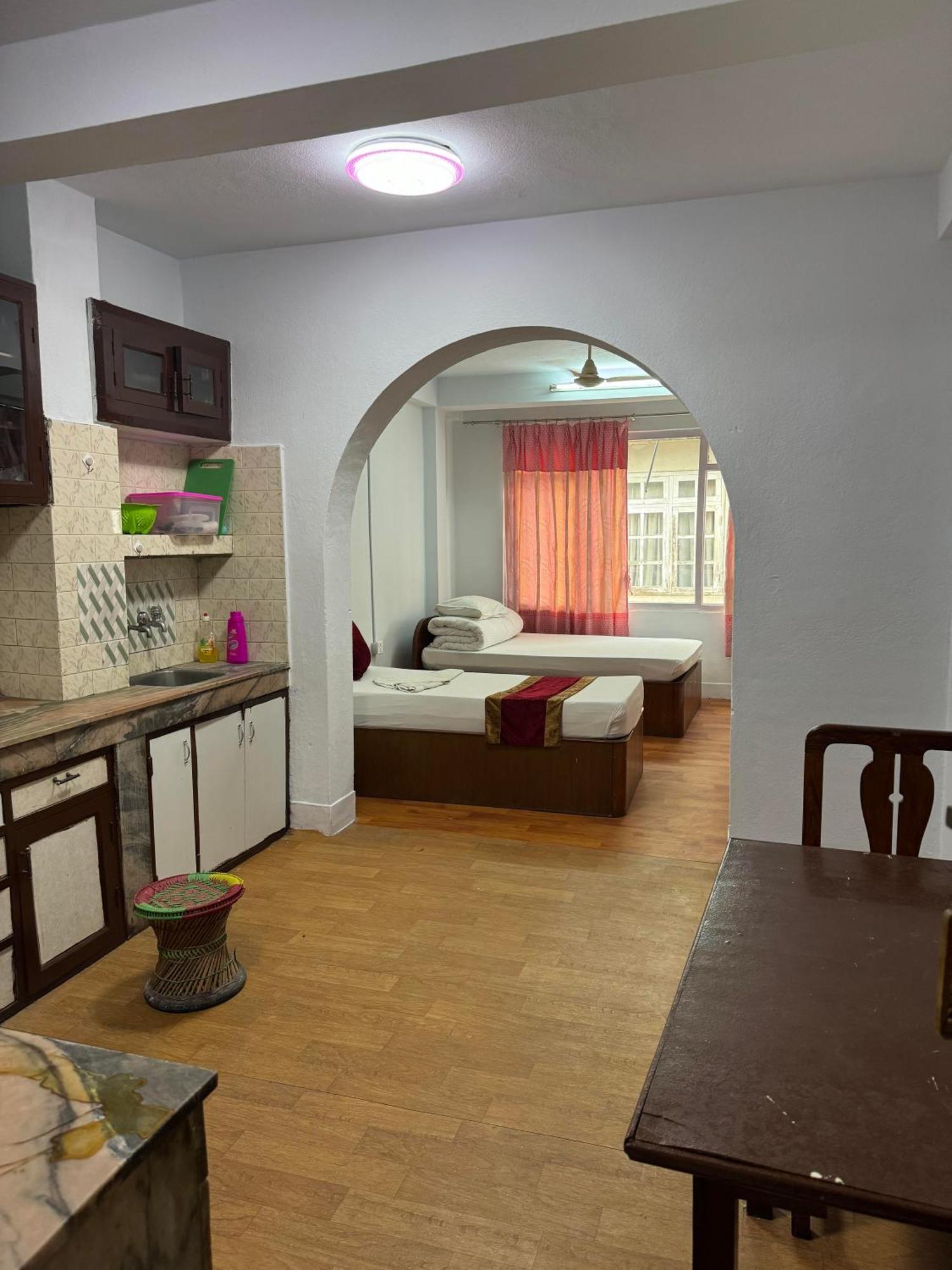 Om Tara Guest House Pvt Ltd Kathmandu Ngoại thất bức ảnh