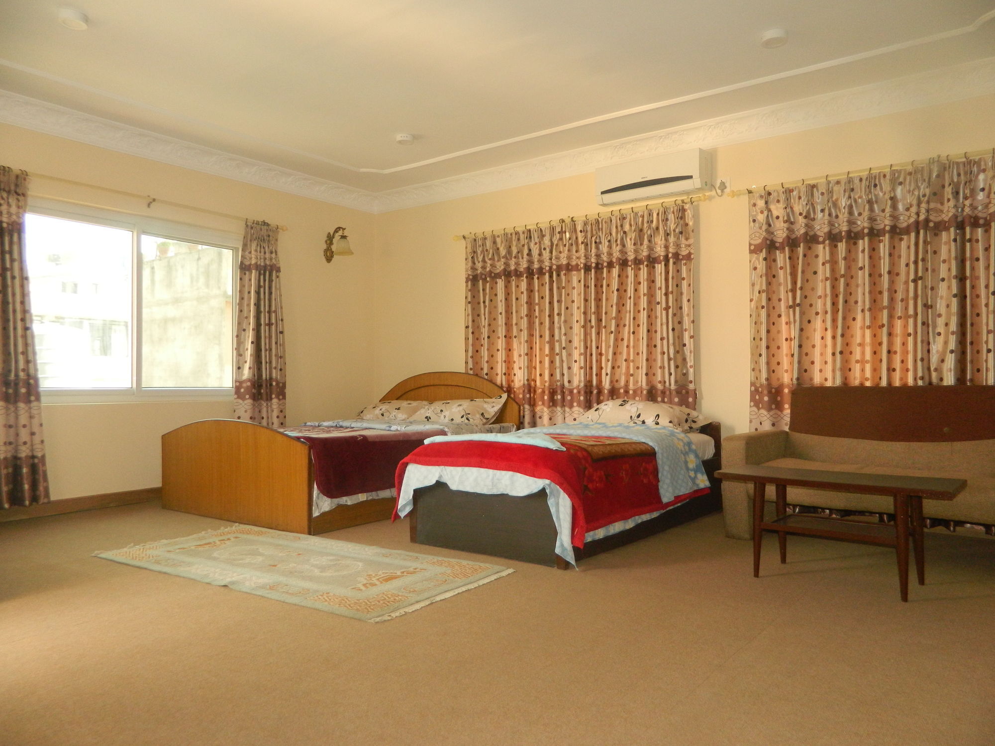 Om Tara Guest House Pvt Ltd Kathmandu Ngoại thất bức ảnh
