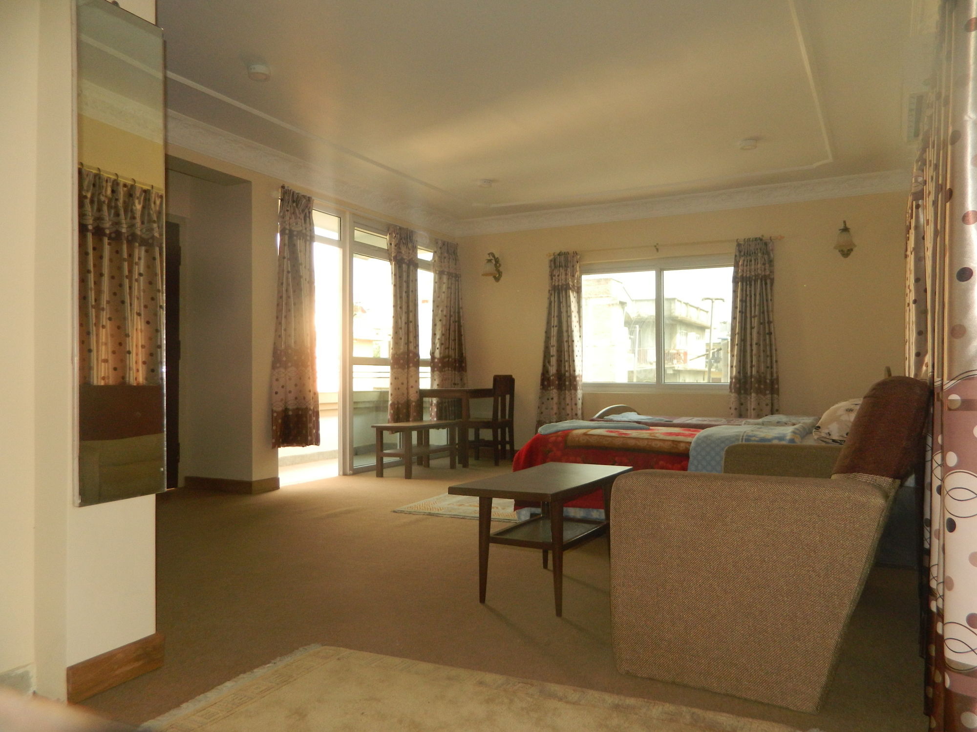 Om Tara Guest House Pvt Ltd Kathmandu Ngoại thất bức ảnh
