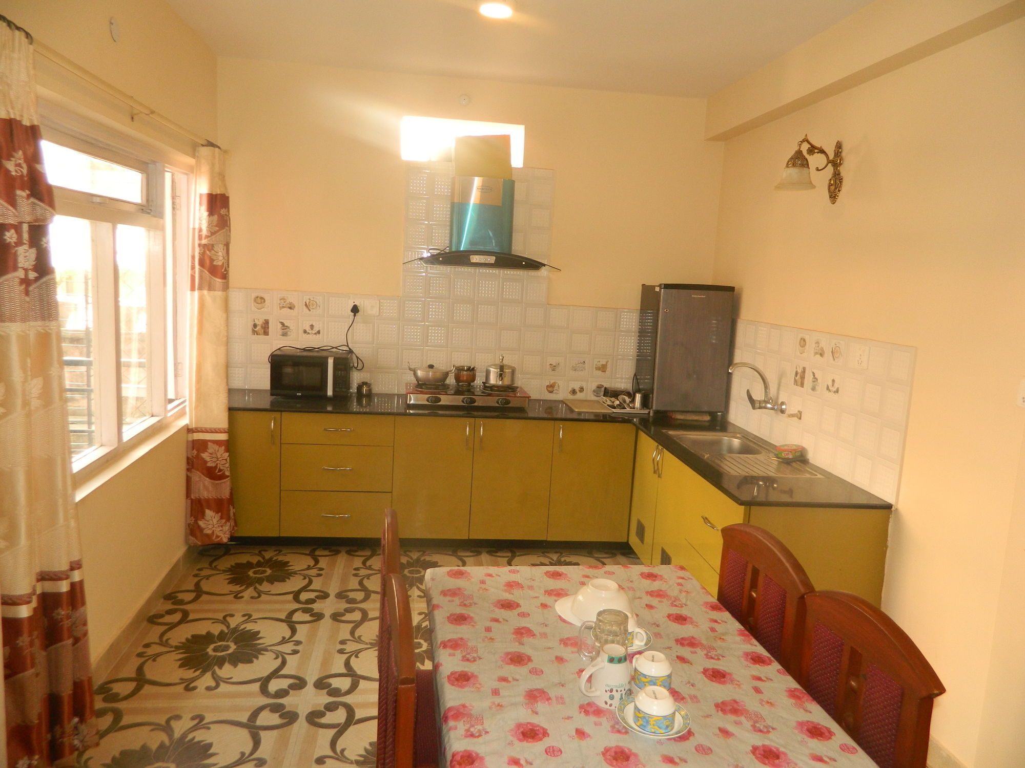 Om Tara Guest House Pvt Ltd Kathmandu Ngoại thất bức ảnh