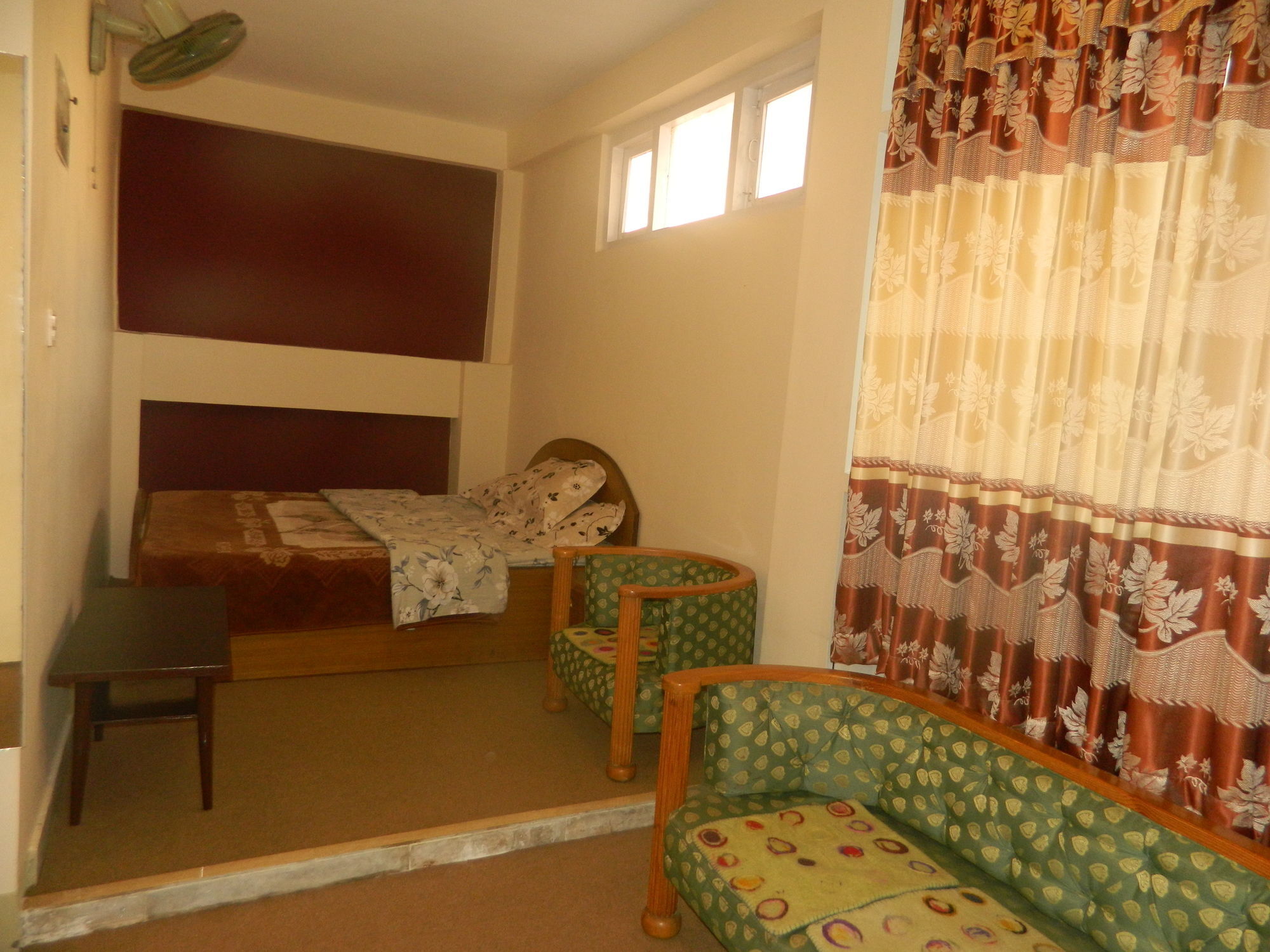 Om Tara Guest House Pvt Ltd Kathmandu Ngoại thất bức ảnh